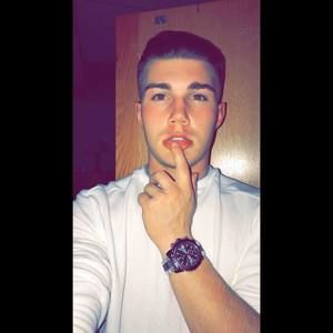 Meet your Posher, Johnathan